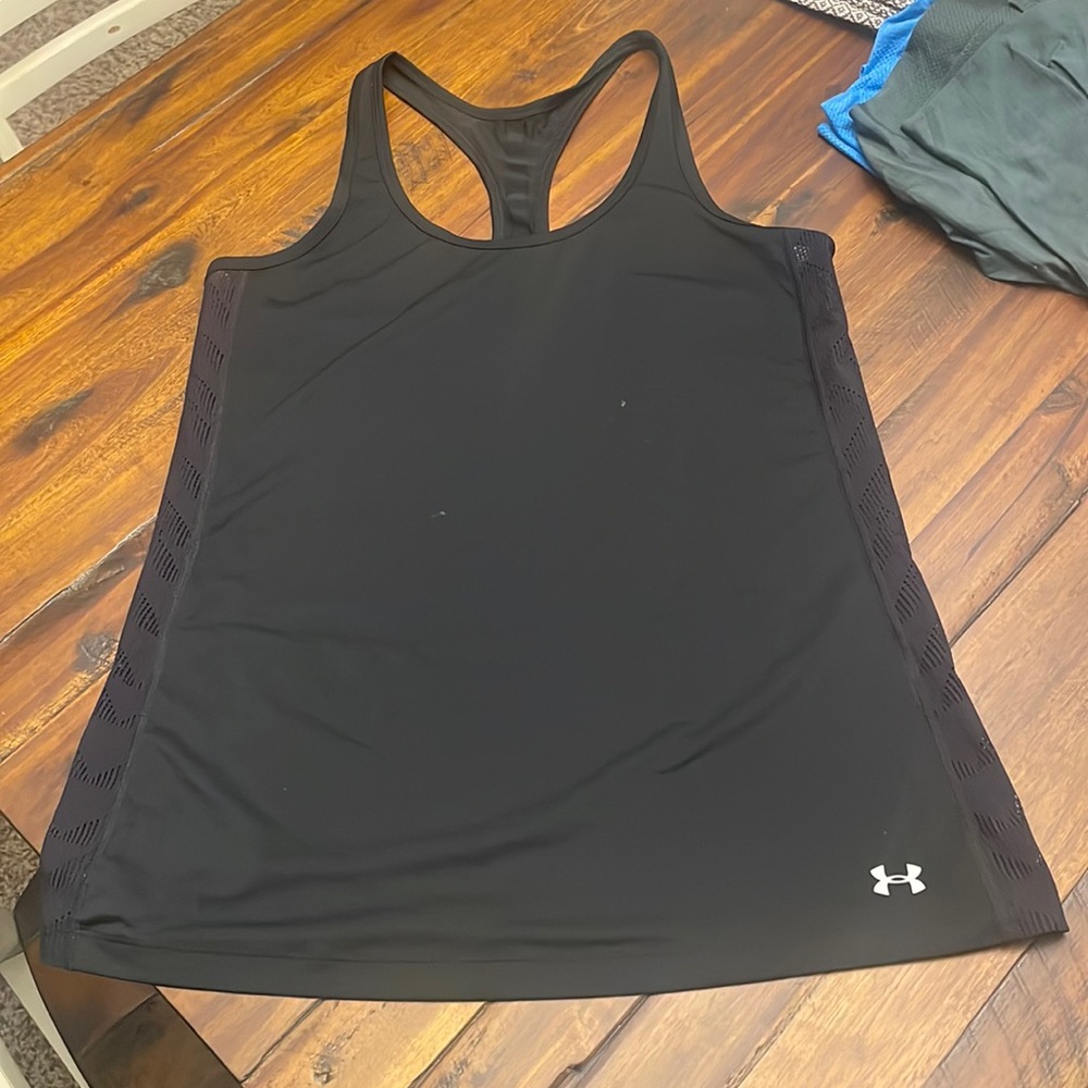 Under armor black tank top size large